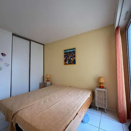 Cosy Avec Balcon Et Parking, - Fr-1-494-173 Appartement *